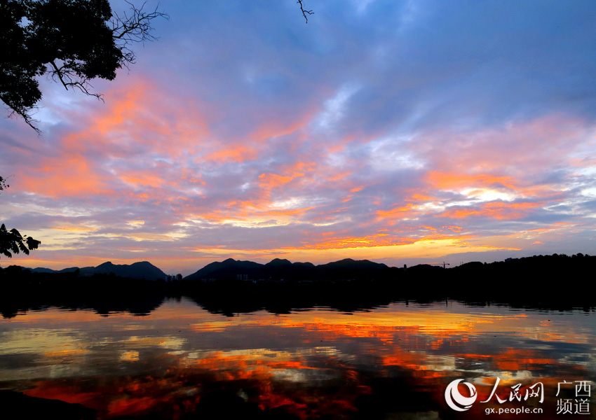 天空晚霞油画图片大全