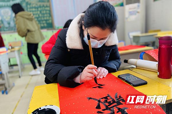 漂亮的钢笔字欣赏，书写中的艺术与情感