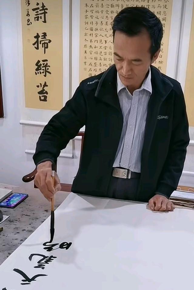 魏碑体书法，千年古韵的视觉盛宴