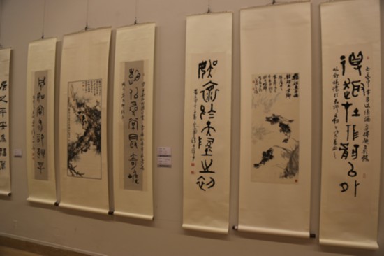 探索艺术殿堂，三典轩书画资料馆的数字下载之旅