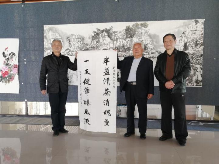 毛笔行书之美，一笔一划间的艺术韵律