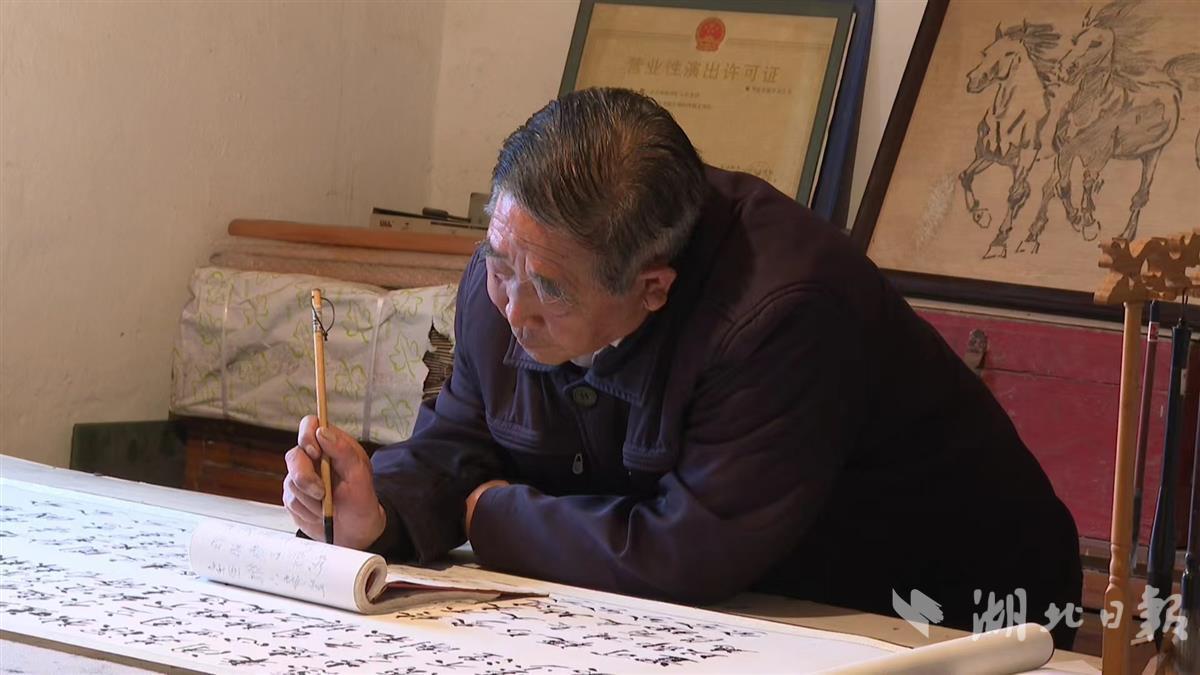 中国书法，跨越时空的墨香——论其在世界文化中的深远影响