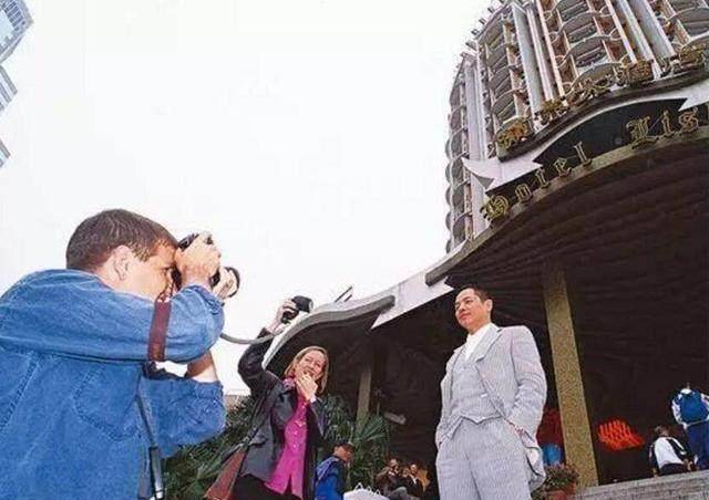 澳门六叔的传奇，从渔民之子到赌业巨擘的真相揭秘