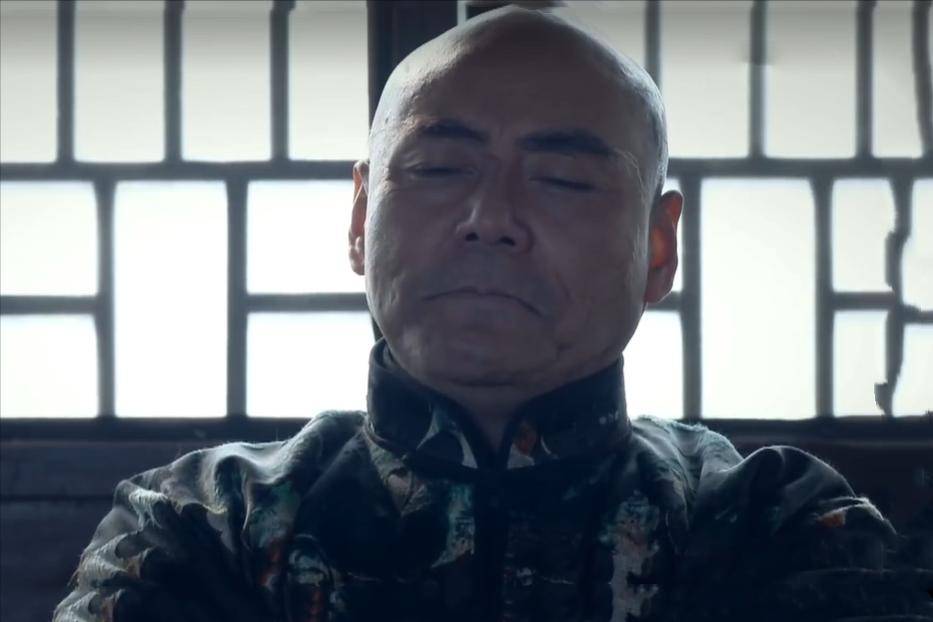 澳门六爷三肖，赌场风云中的传奇人物