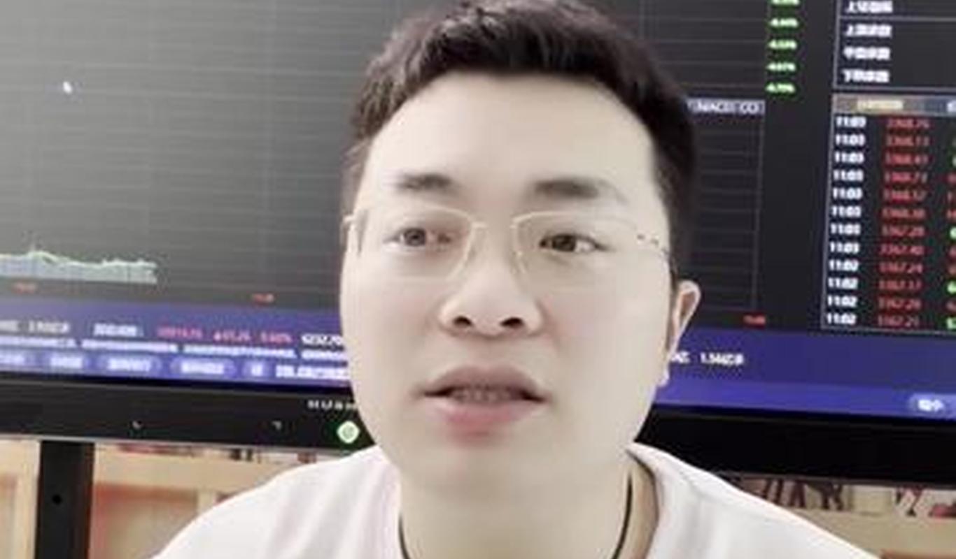 澳门六爷，揭秘顶级分析师的智慧与风采—视频播放大全导览